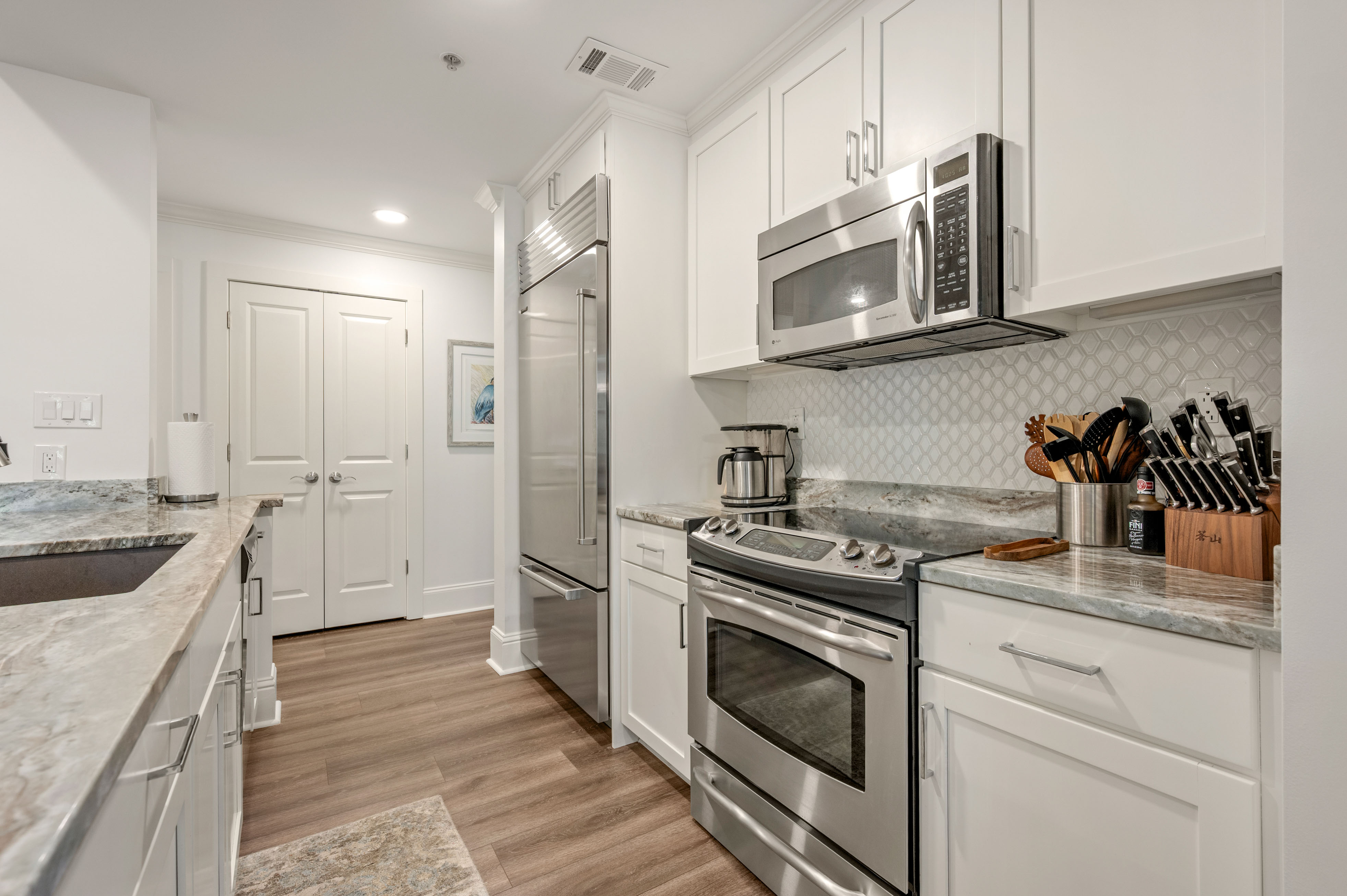 1020A Portage Trail image 13